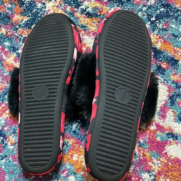 Victoria’s Secret Signature Satin Slipper with faux fur trim size small 5-6 - Picture 4 of 5
